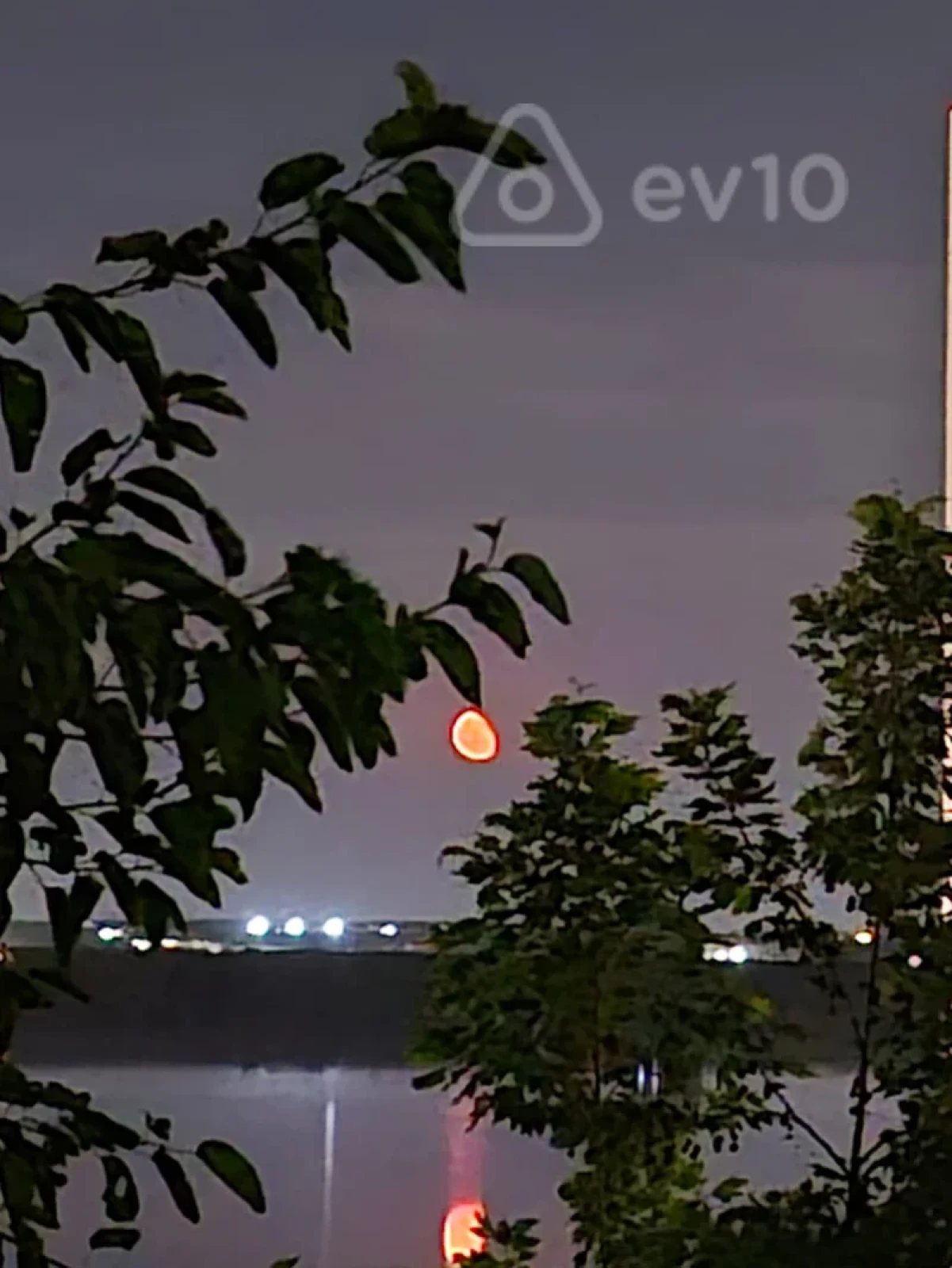 Satılır 3 otaqlı yeni tikili 54 m²