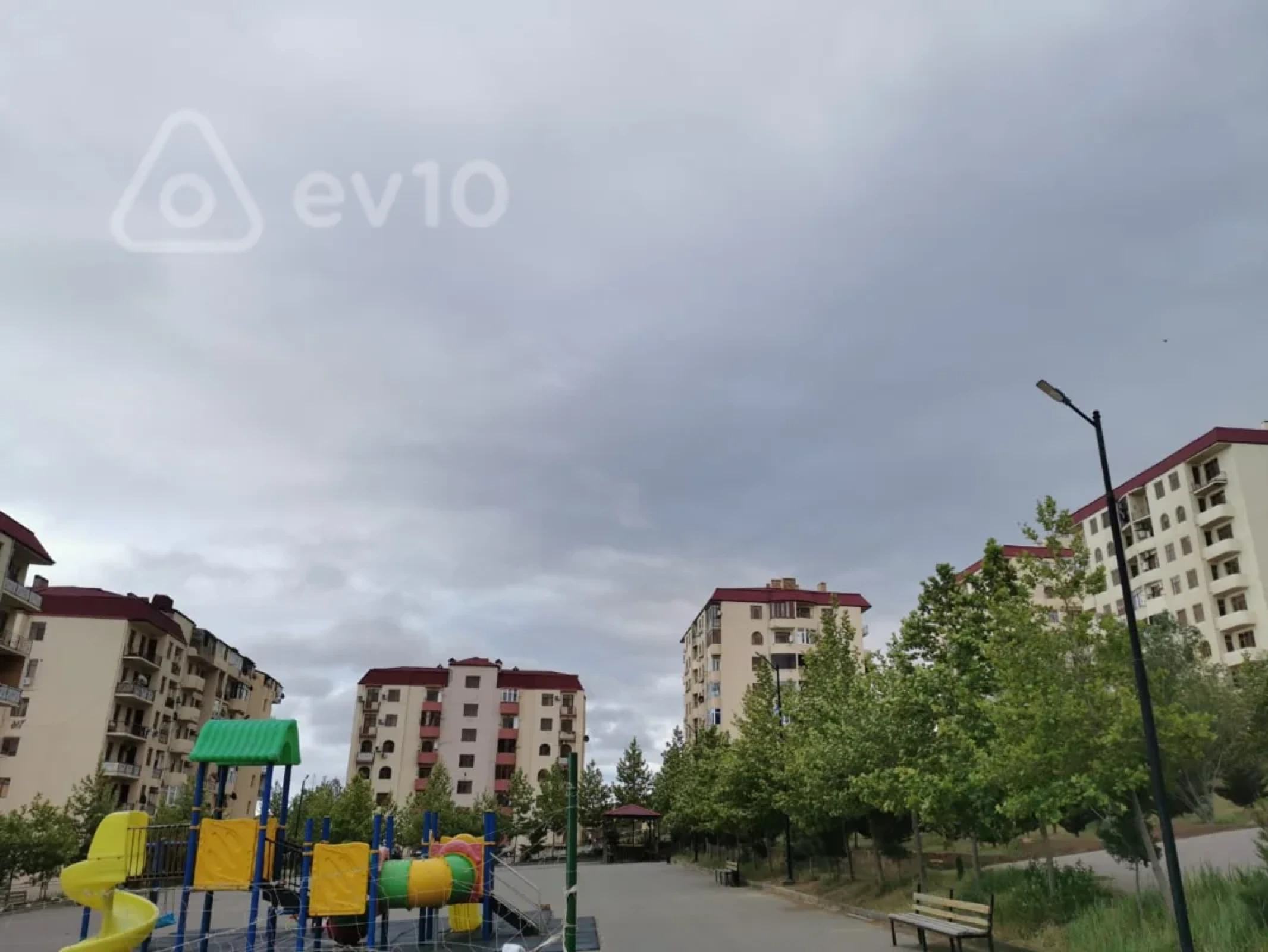 Satılır 3 otaqlı yeni tikili 54 m²