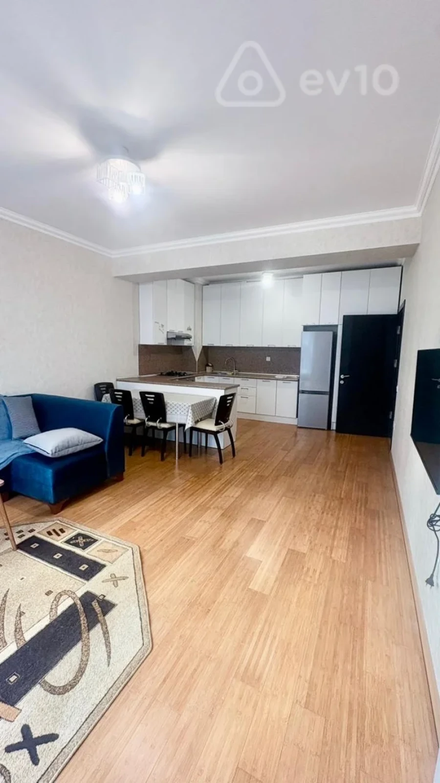Kirayə verilir 2 otaqlı yeni tikili 60 m²