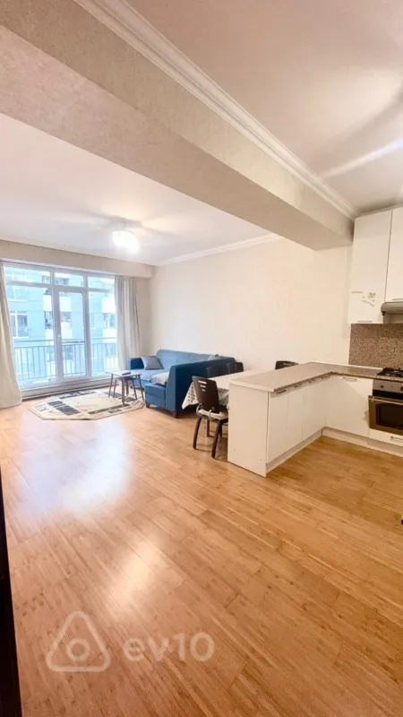 Kirayə verilir 2 otaqlı yeni tikili 60 m²