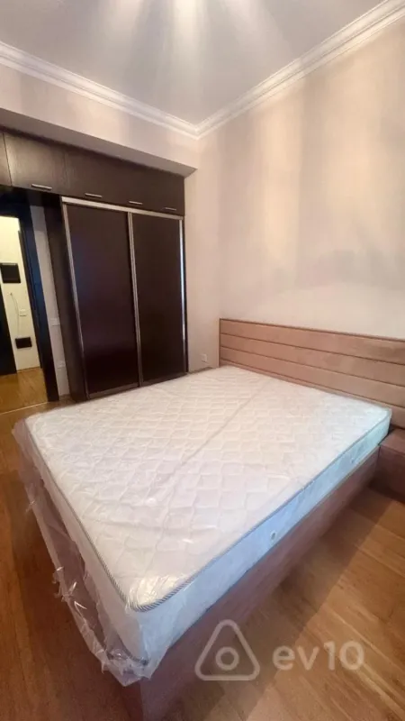 Kirayə verilir 2 otaqlı yeni tikili 60 m²