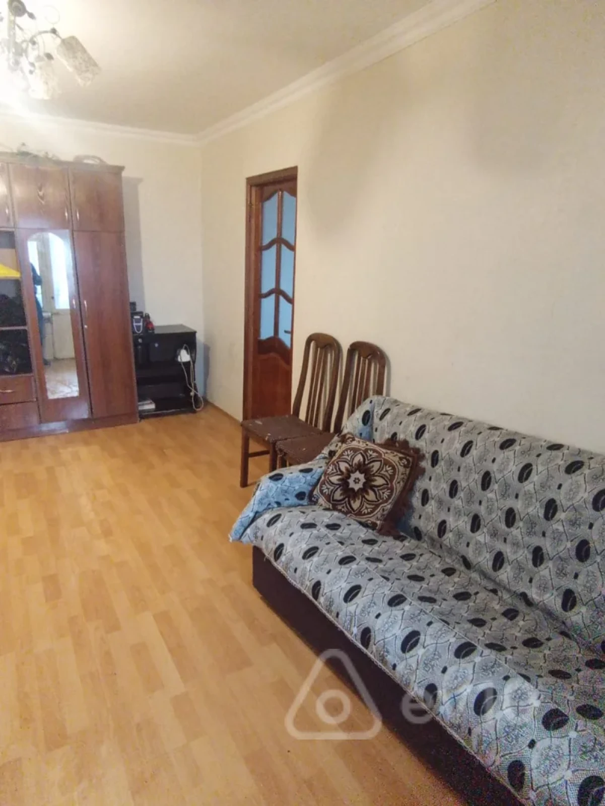Kirayə verilir 2 otaqlı köhnə tikili 60 m²