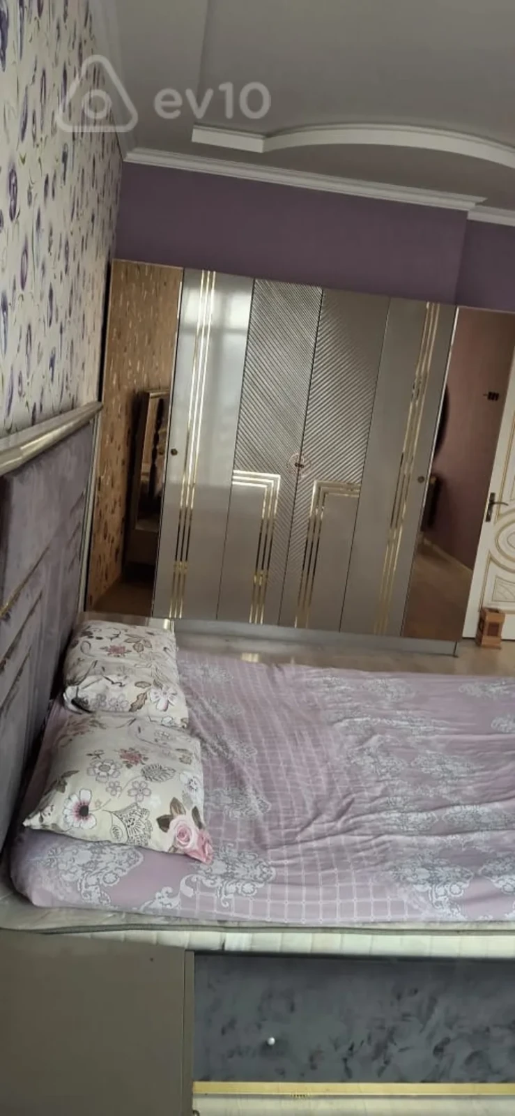 Satılır 7 otaqlı həyət evi 240 m²