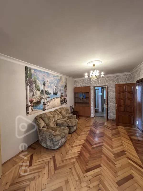 Kirayə verilir 3 otaqlı köhnə tikili 75 m²