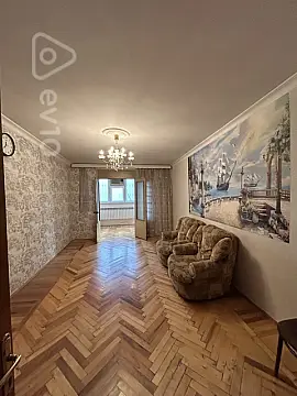 Kirayə verilir 3 otaqlı köhnə tikili 75 m²