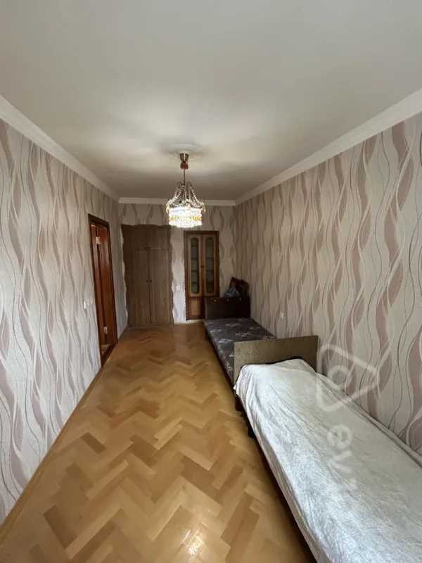 Kirayə verilir 3 otaqlı köhnə tikili 75 m²