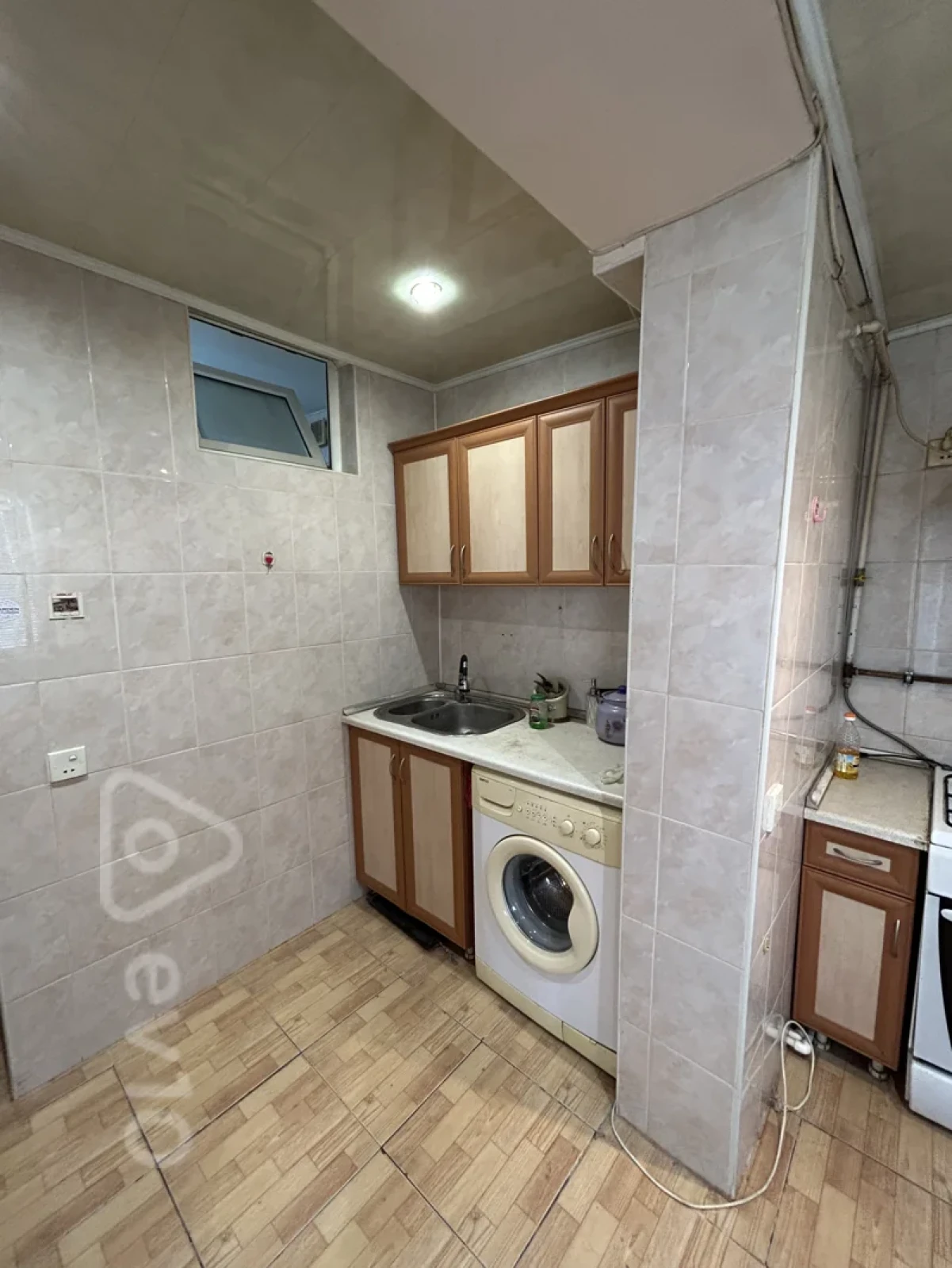 Kirayə verilir 3 otaqlı köhnə tikili 75 m²