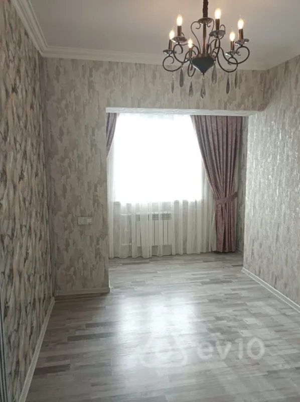 Satılır 2 otaqlı köhnə tikili 45 m²