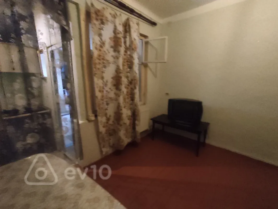 Kirayə verilir 1 otaqlı həyət evi 35 m²