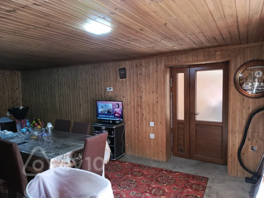 Satılır 6 otaqlı həyət evi 220 m²