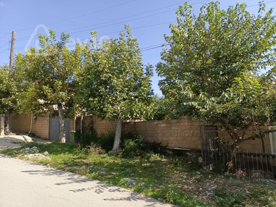 Satılır 6 otaqlı həyət evi 220 m²