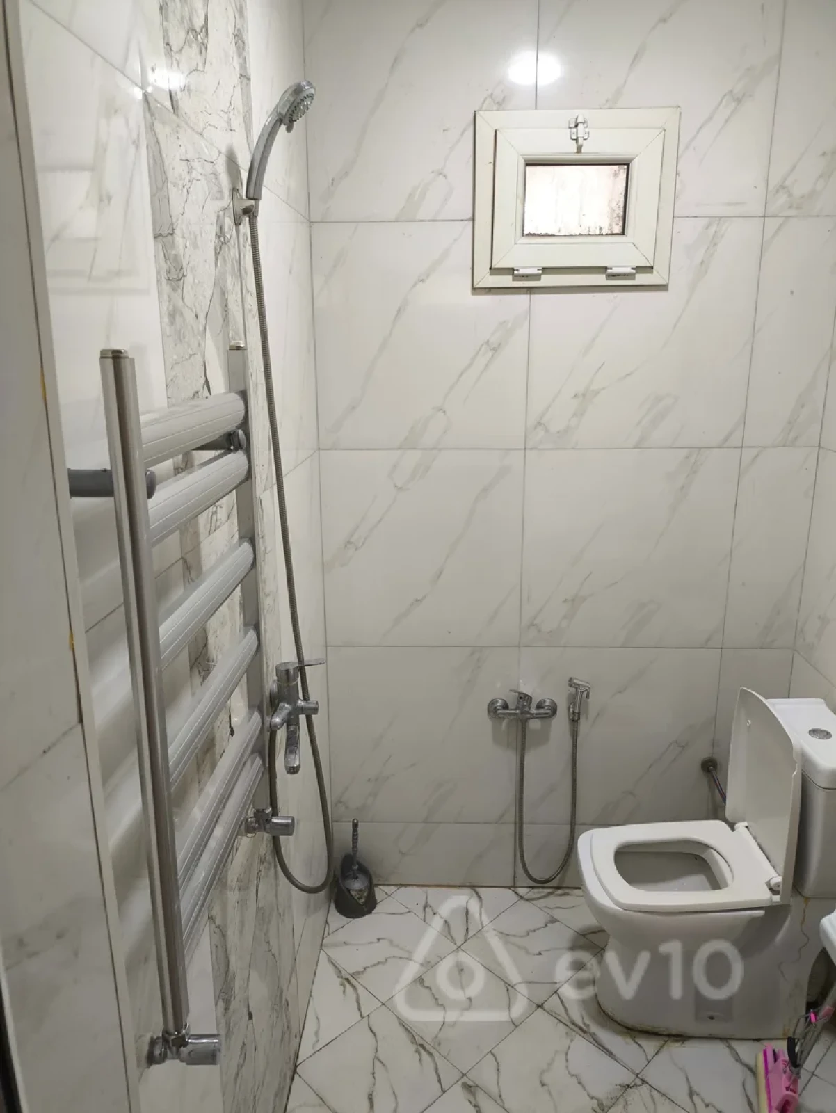 Kirayə verilir 3 otaqlı həyət evi 65 m²