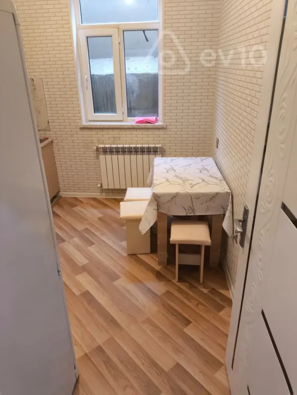 Kirayə verilir 3 otaqlı həyət evi 65 m²