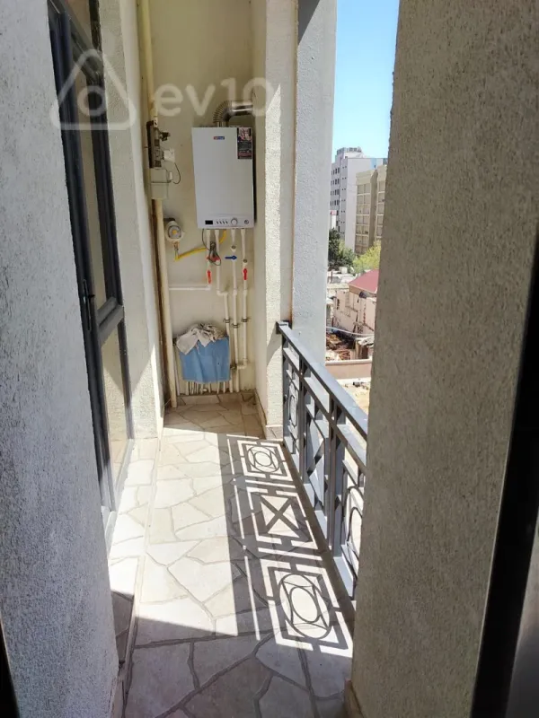 Kirayə verilir 3 otaqlı yeni tikili 80 m²