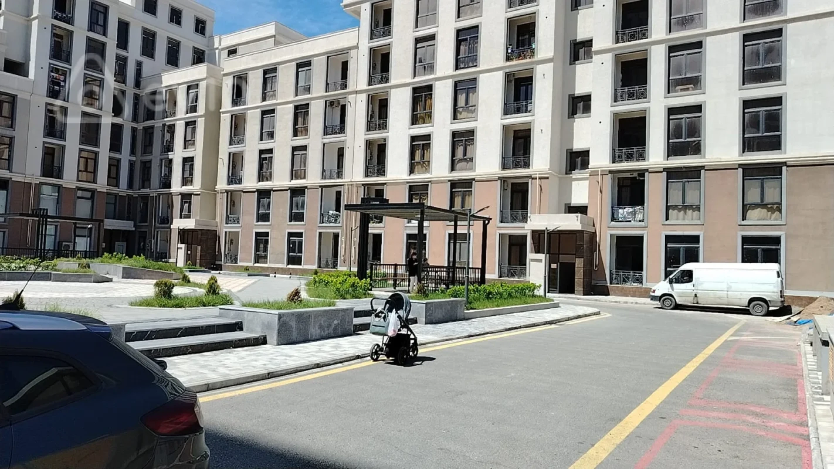Kirayə verilir 3 otaqlı yeni tikili 80 m²