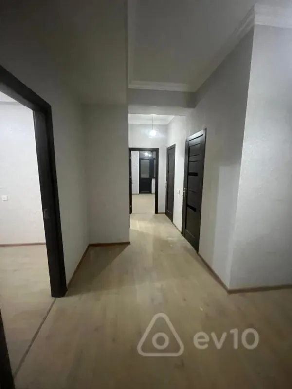 Satılır 3 otaqlı yeni tikili 94 m²