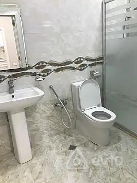 Kirayə verilir 2 otaqlı yeni tikili 70 m²