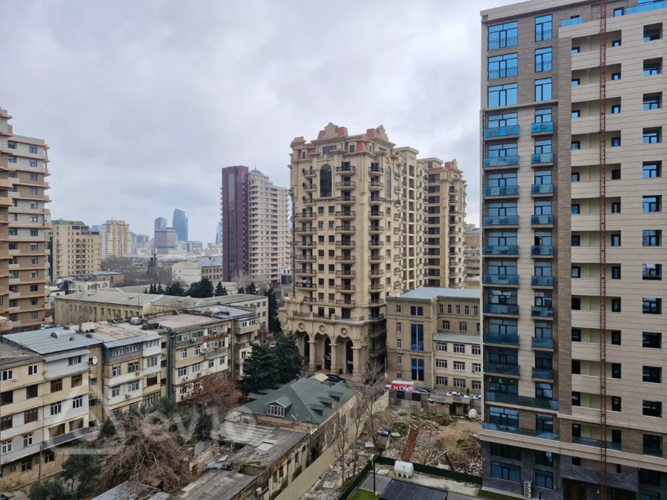 Satılır 2 otaqlı yeni tikili 66 m²