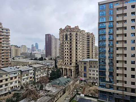 Satılır 2 otaqlı yeni tikili 66 m²