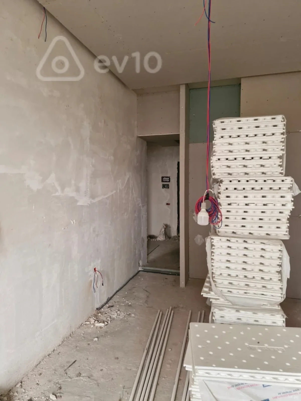 Satılır 2 otaqlı yeni tikili 66 m²