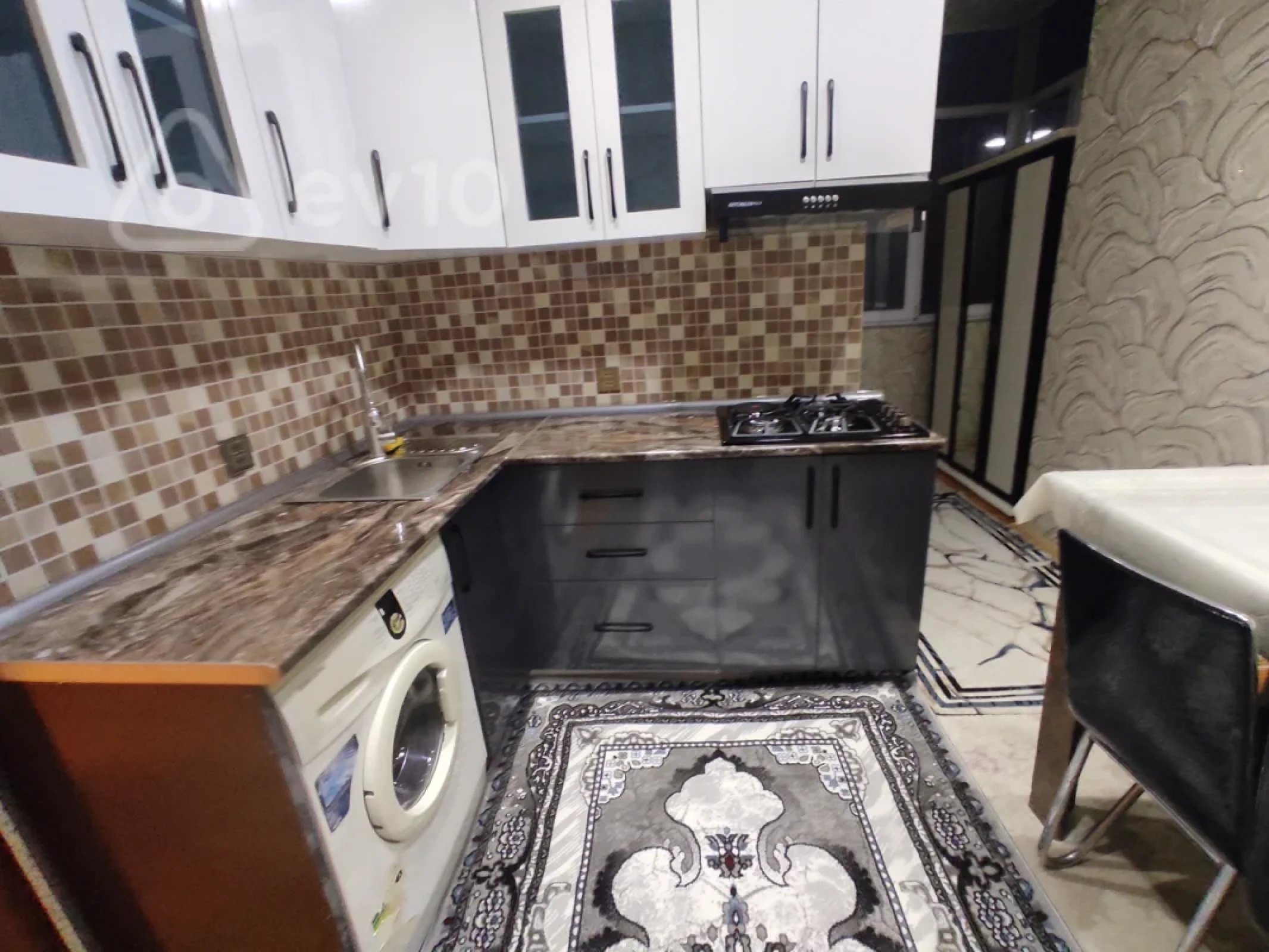 Kirayə verilir 2 otaqlı yeni tikili 35 m²