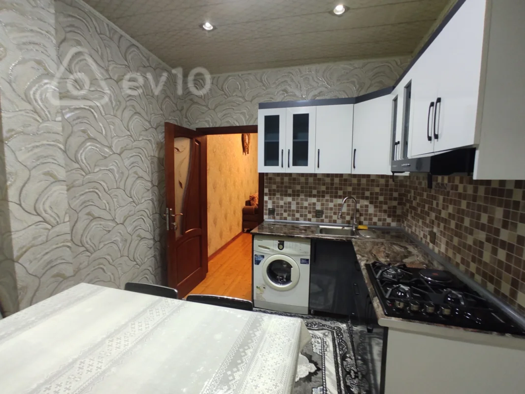 Kirayə verilir 2 otaqlı yeni tikili 35 m²
