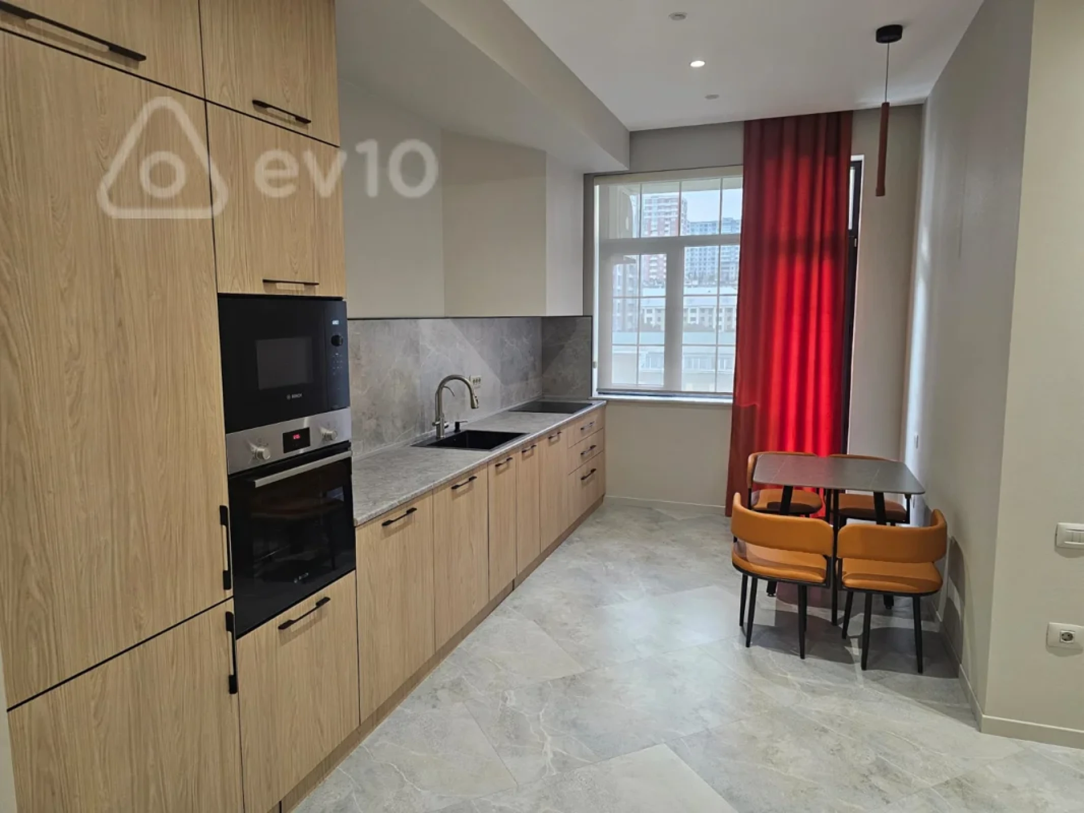 Kirayə verilir 2 otaqlı yeni tikili 70 m²