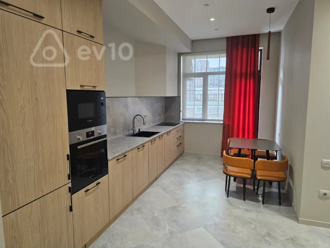 Kirayə verilir 2 otaqlı yeni tikili 70 m²