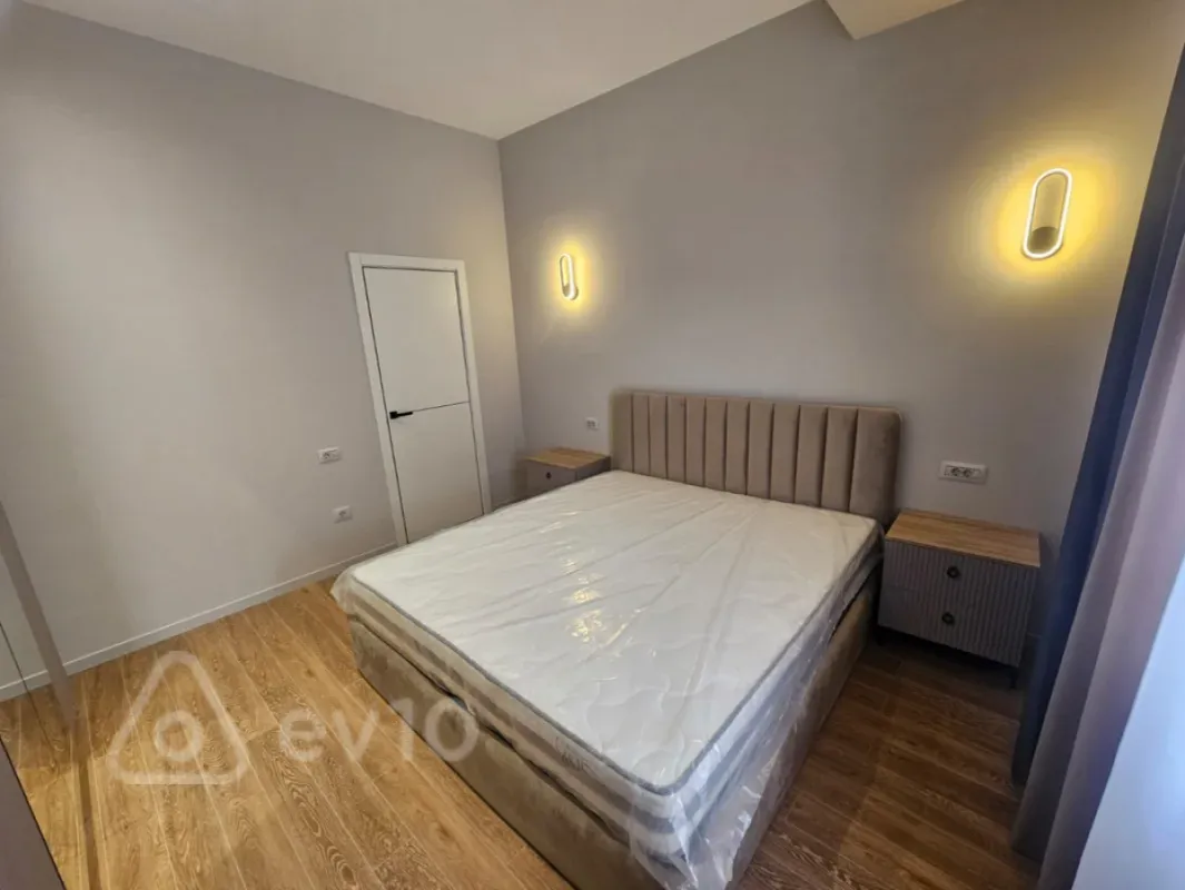 Kirayə verilir 2 otaqlı yeni tikili 70 m²