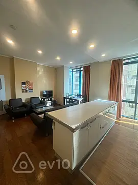 Kirayə verilir 3 otaqlı yeni tikili 106 m²