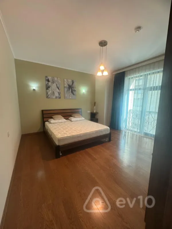 Kirayə verilir 3 otaqlı yeni tikili 106 m²