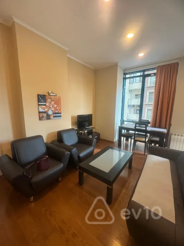 Kirayə verilir 3 otaqlı yeni tikili 106 m²