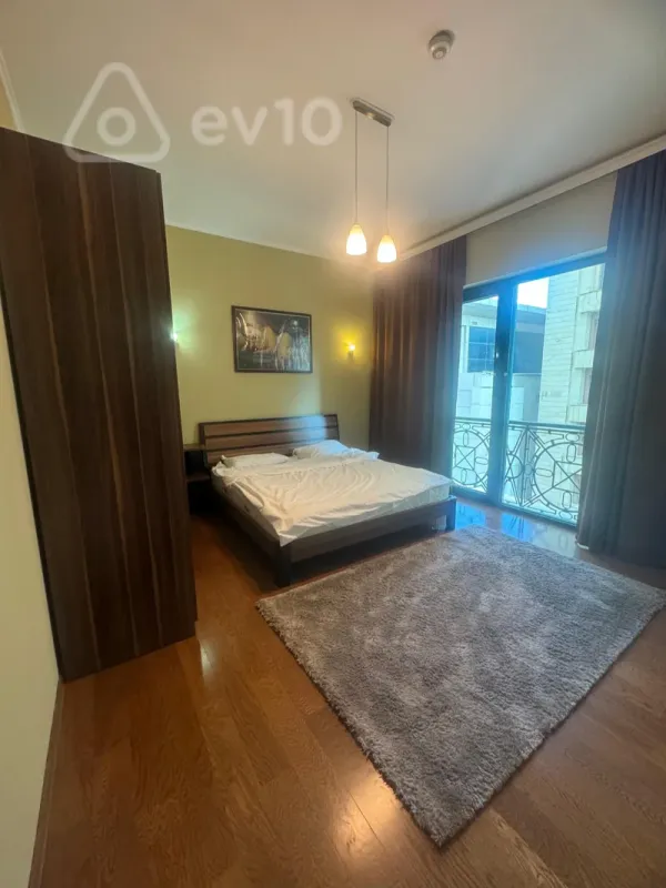 Kirayə verilir 3 otaqlı yeni tikili 106 m²