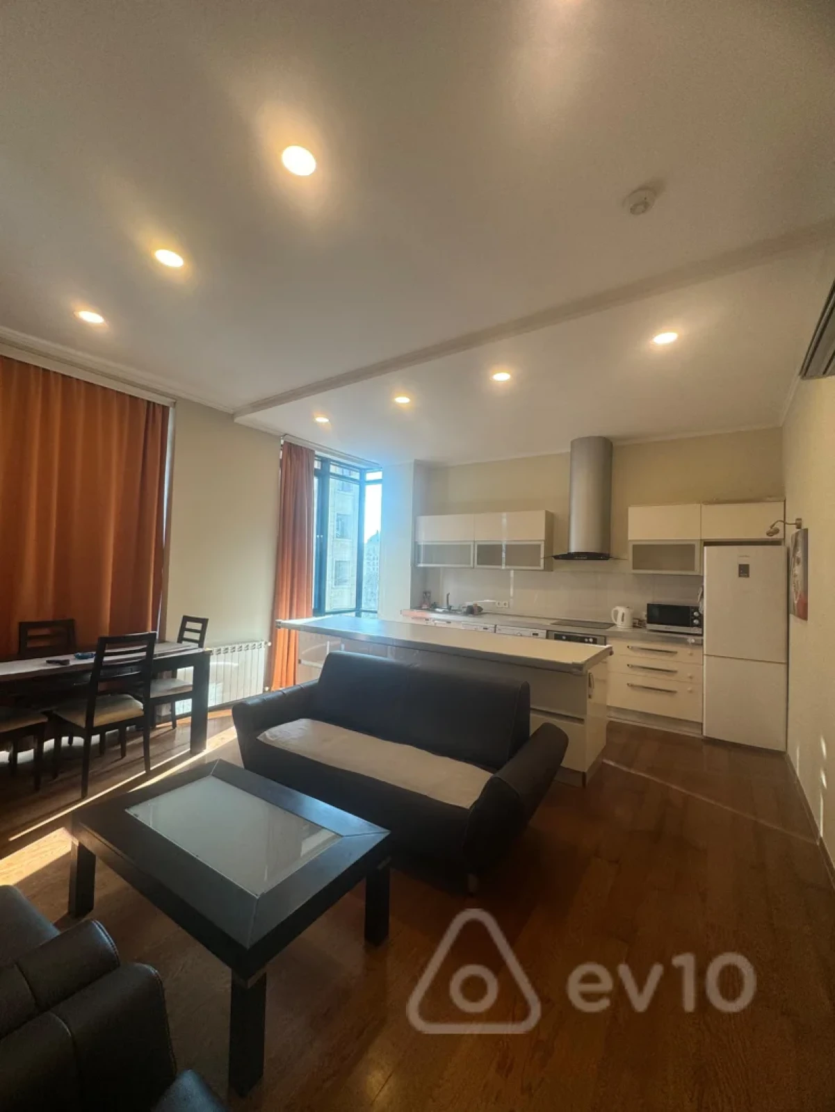 Kirayə verilir 3 otaqlı yeni tikili 106 m²