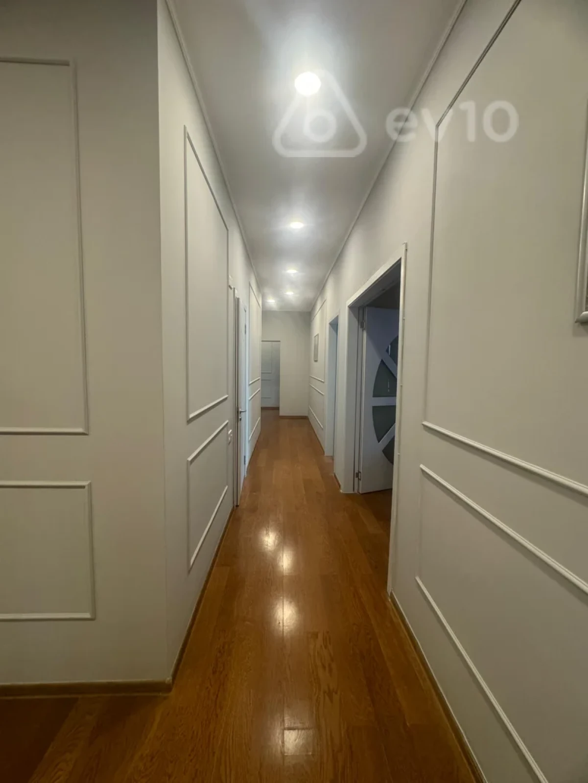 Kirayə verilir 3 otaqlı yeni tikili 106 m²