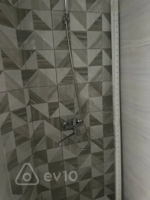 Kirayə verilir mənzil 100 m²