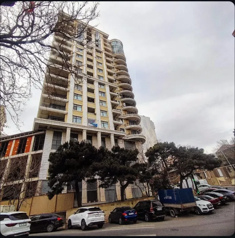 Kirayə verilir 2 otaqlı yeni tikili 80 m²