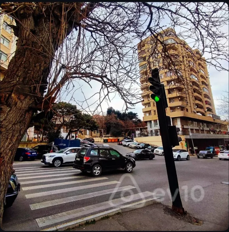 Kirayə verilir 2 otaqlı yeni tikili 80 m²