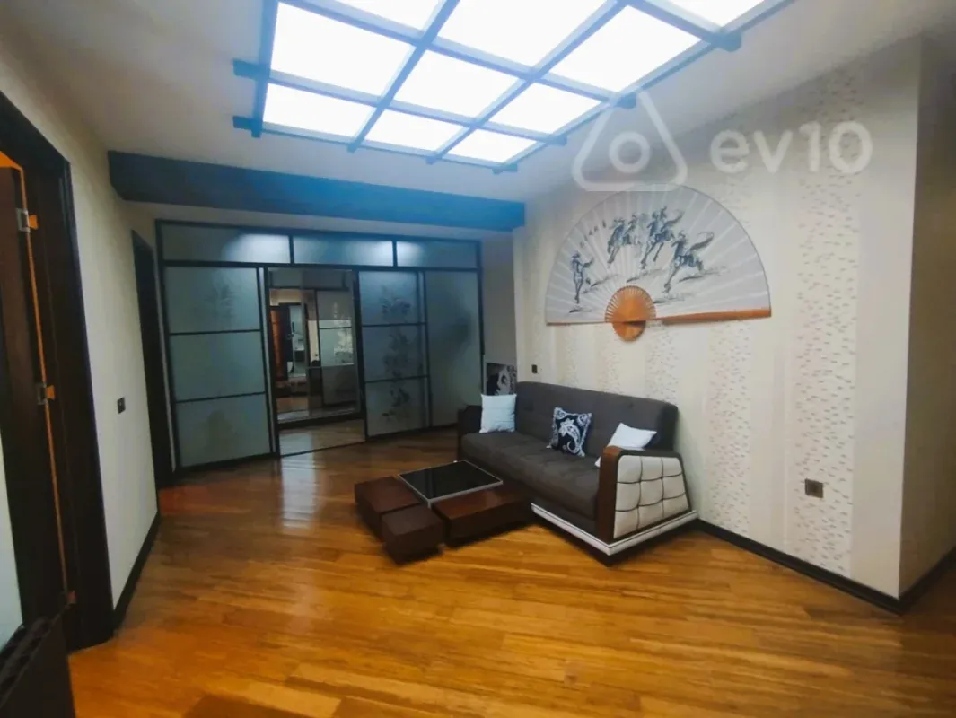 Kirayə verilir 3 otaqlı yeni tikili 110 m²