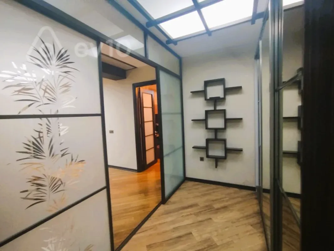 Kirayə verilir 3 otaqlı yeni tikili 110 m²