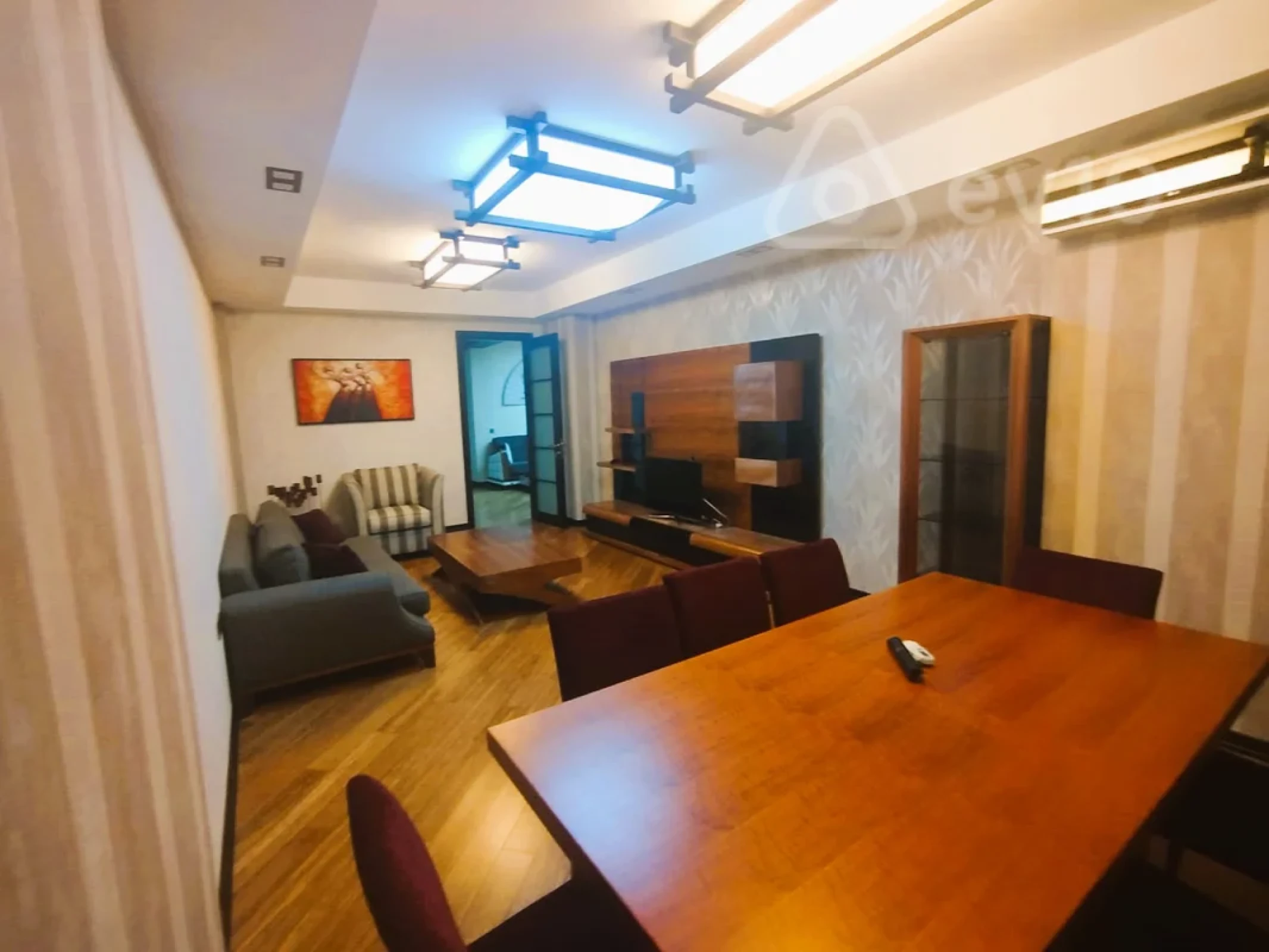 Kirayə verilir 3 otaqlı yeni tikili 110 m²