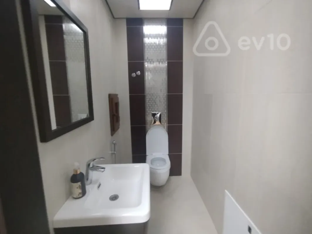 Kirayə verilir 3 otaqlı yeni tikili 110 m²