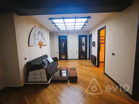 Kirayə verilir 3 otaqlı yeni tikili 110 m²