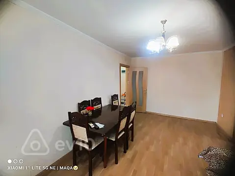 Kirayə verilir 2 otaqlı köhnə tikili 50 m²