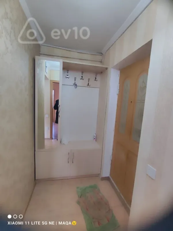 Kirayə verilir 2 otaqlı köhnə tikili 50 m²