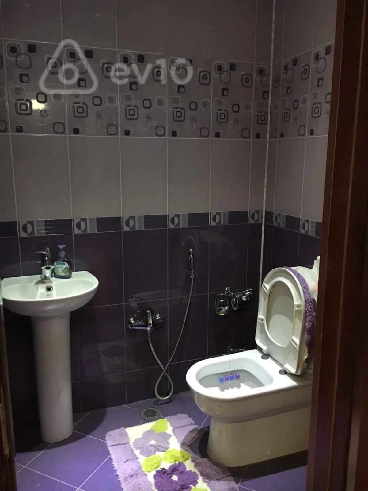 Satılır 3 otaqlı yeni tikili 140 m²