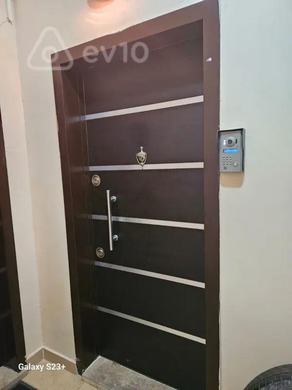 Satılır 3 otaqlı yeni tikili 140 m²