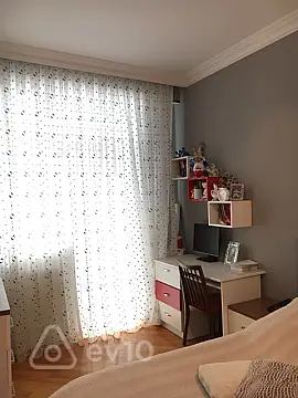 Satılır 3 otaqlı yeni tikili 140 m²