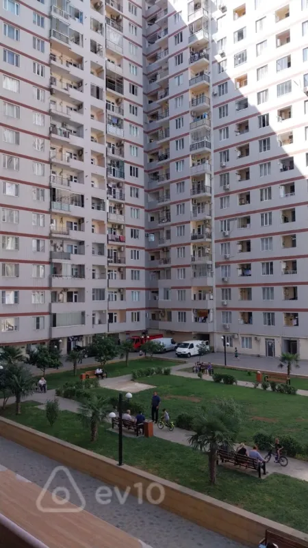 Satılır 3 otaqlı yeni tikili 140 m²