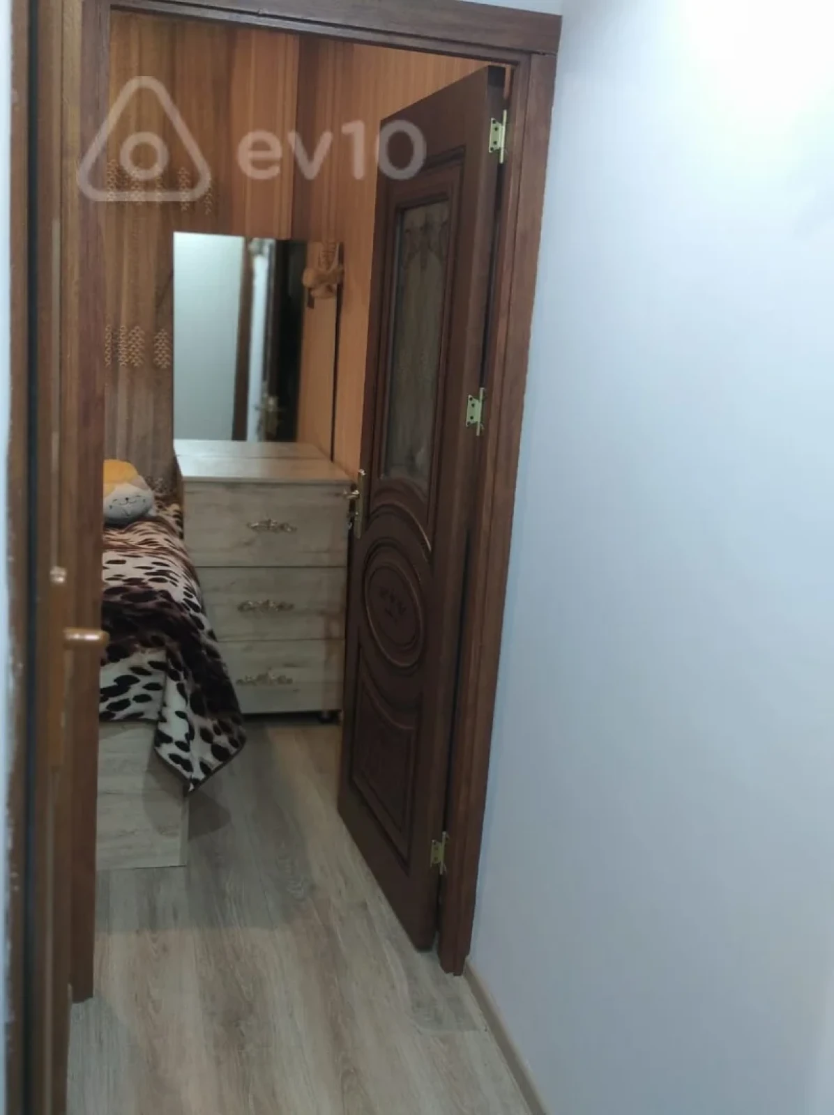 Kirayə verilir 2 otaqlı köhnə tikili 40 m²
